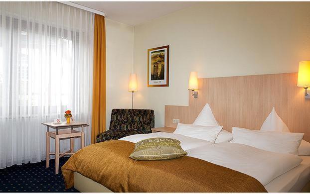 Hotel Deutsches Haus Lampertheim Zewnętrze zdjęcie