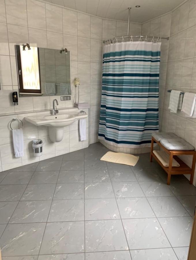 Hotel Deutsches Haus Lampertheim Zewnętrze zdjęcie