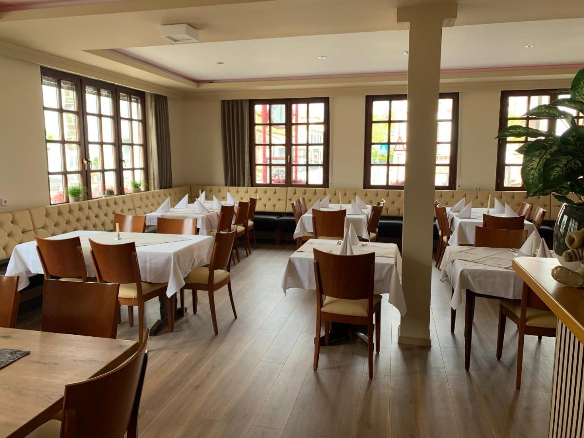 Hotel Deutsches Haus Lampertheim Zewnętrze zdjęcie